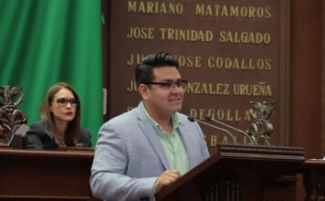 Propone Toño Carreño sea obligatorio tener lactarios en centros de trabajo
