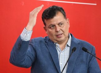 Por omisión, Memo Valencia responsabiliza a Leonel Godoy de los “granadazos” en Morelia