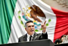 Denuncia Alejandro Moreno a Claudia Sheinbaum por difamación